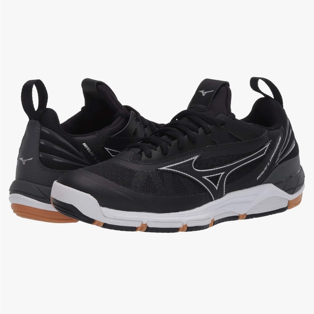 Mizuno Black and Gray Sports Footwear